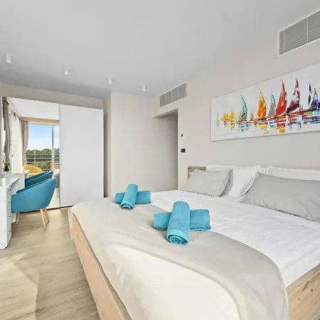 Palma - Am Fuer 6 Personen By Interhome 풀라