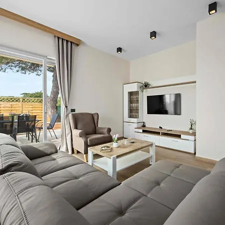 Palma - Am Fuer 6 Personen By Interhome 펜션